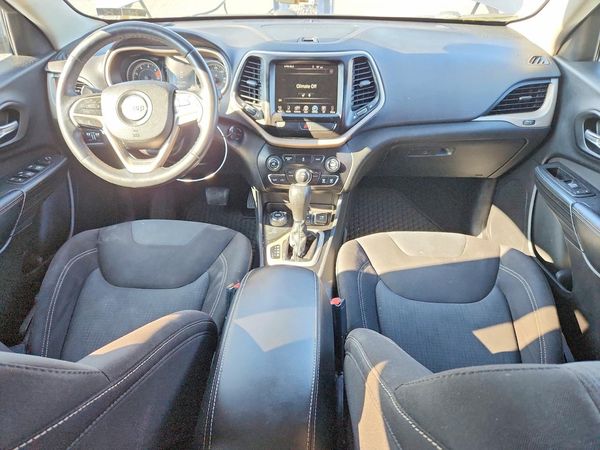 2016 JEEP CHEROKEE LATITUDE 4X4