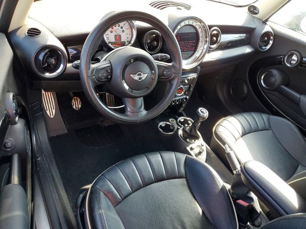 2012 MINI COOPER