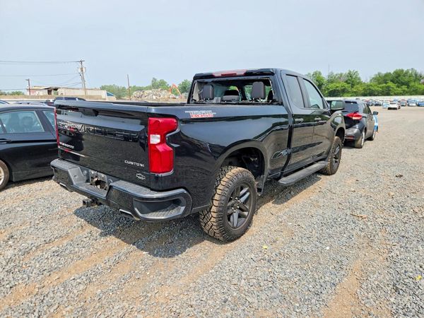 2019 CHEVROLET SILVERADO Trail Boss Custom