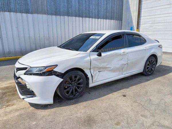 2018 TOYOTA CAMRY — DSFA — Front 3/4