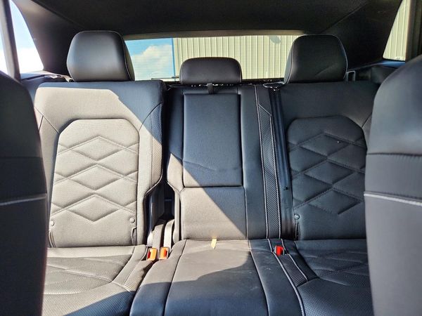 2025 VOLKSWAGEN ATLAS CROSS SPORT 4Motion SE