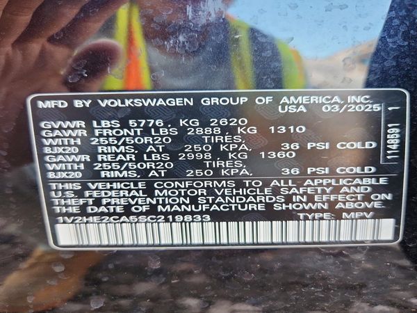 2025 VOLKSWAGEN ATLAS CROSS SPORT 4Motion SE