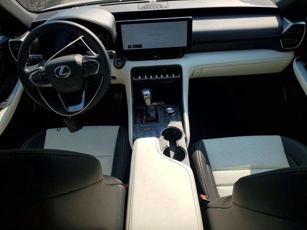 2026 LEXUS IS 350