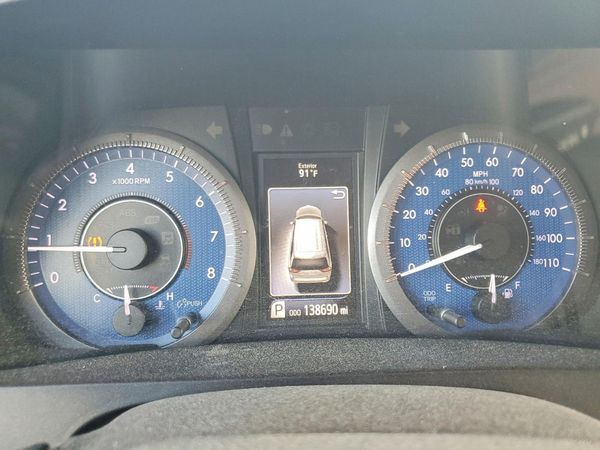 2016 TOYOTA SIENNA