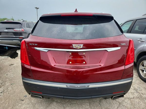 2017 CADILLAC XT5 Luxury