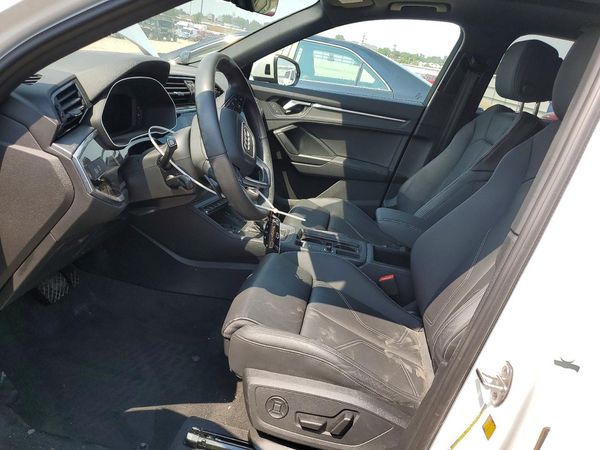 2024 AUDI Q3