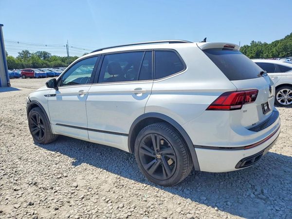2024 VOLKSWAGEN TIGUAN 4Motion SE R-Line Black