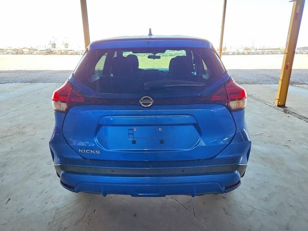 2021 NISSAN KICKS