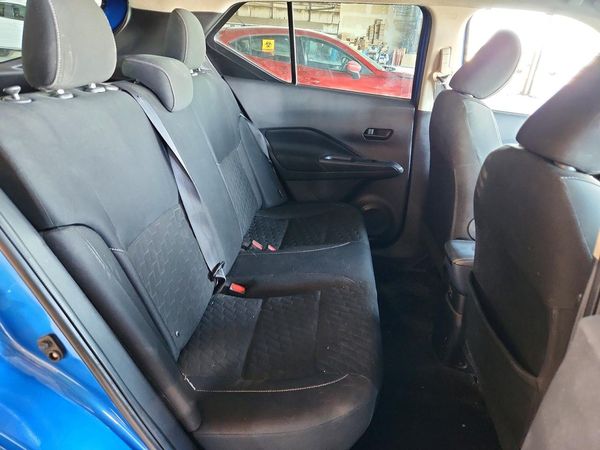 2021 NISSAN KICKS