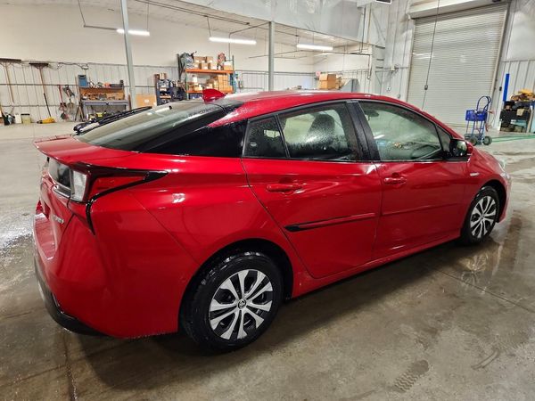 2022 TOYOTA PRIUS
