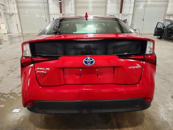 2022 TOYOTA PRIUS