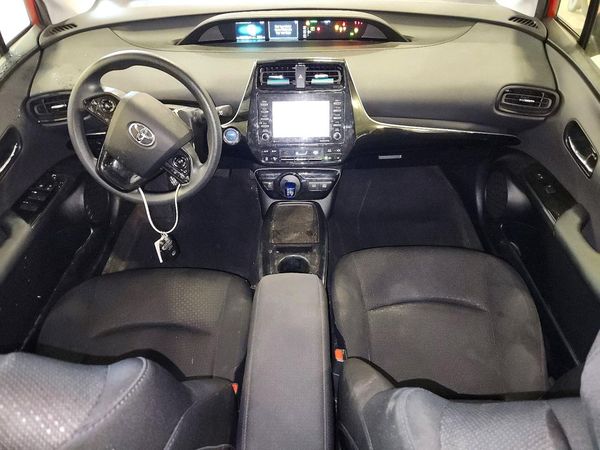 2022 TOYOTA PRIUS