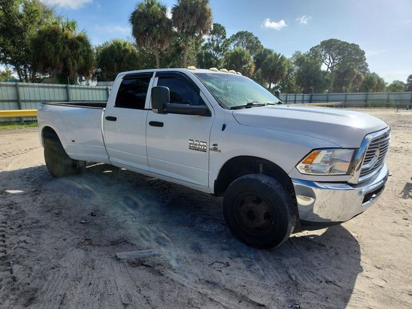 2014 RAM 3500 ST