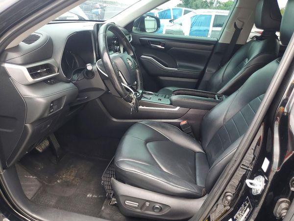 2020 TOYOTA HIGHLANDER