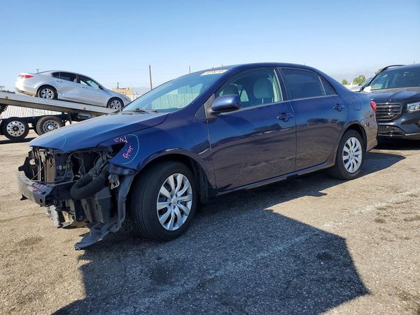2013 TOYOTA COROLLA