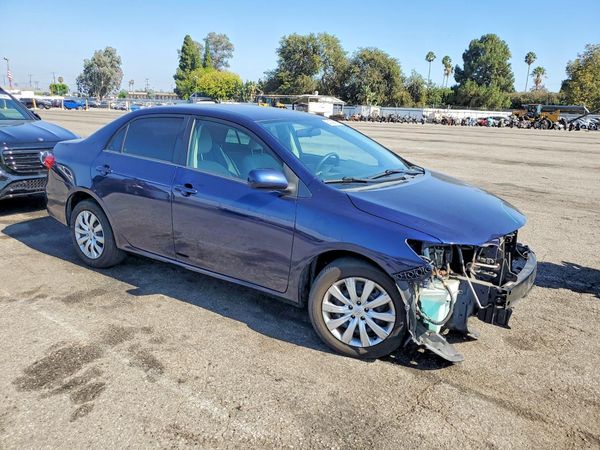 2013 TOYOTA COROLLA
