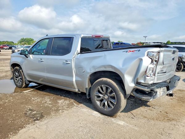 2022 CHEVROLET SILVERADO LT