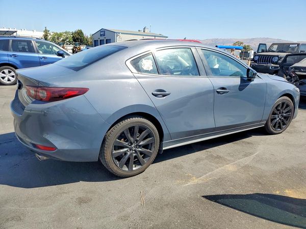 2022 MAZDA 3 Preferred Package