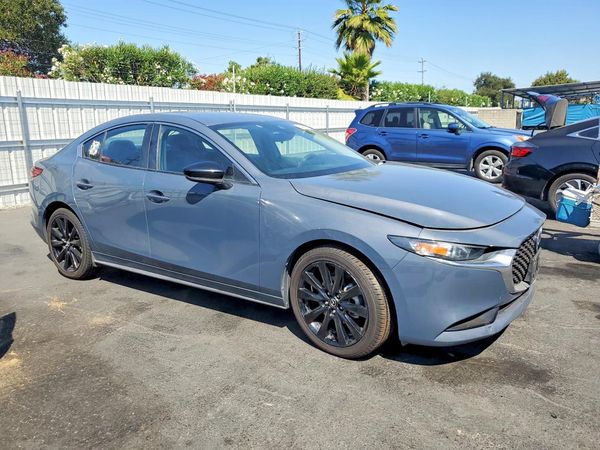 2022 MAZDA 3 Preferred Package