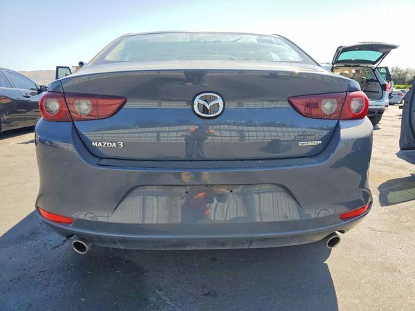2022 MAZDA 3 Preferred Package