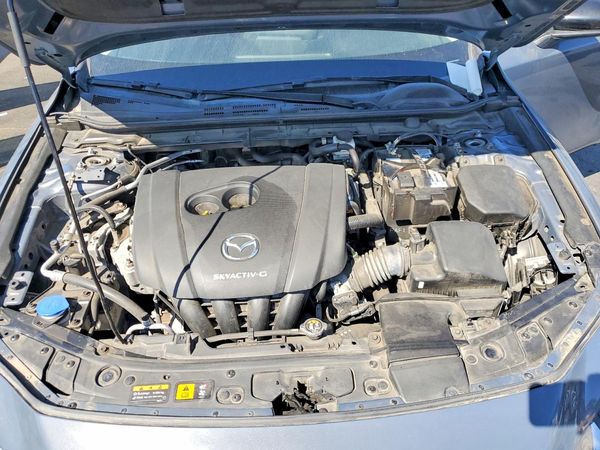 2022 MAZDA 3 Preferred Package