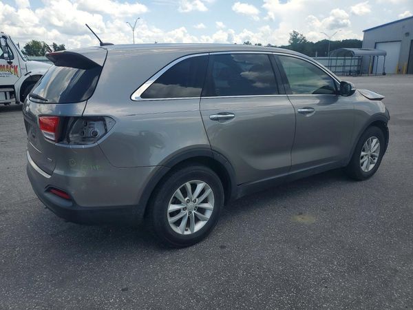 2018 KIA SORENTO L, LX