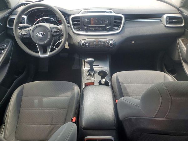 2018 KIA SORENTO L, LX