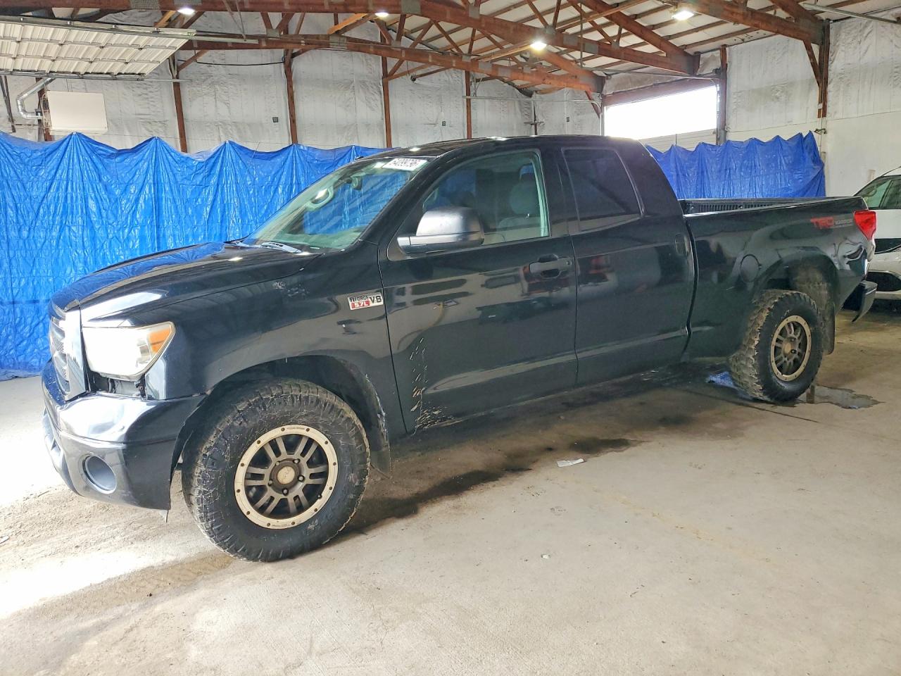 2013 TOYOTA TUNDRA SR5