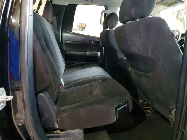 2013 TOYOTA TUNDRA SR5