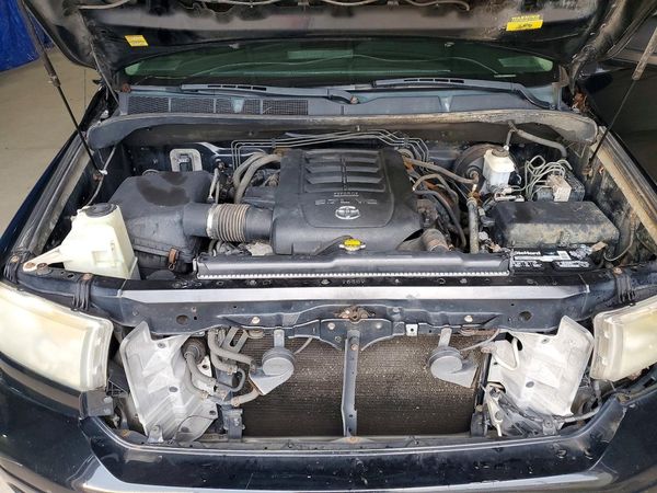 2013 TOYOTA TUNDRA SR5