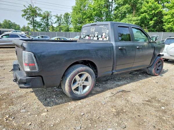 2013 RAM 1500 ST