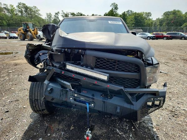 2013 RAM 1500 ST