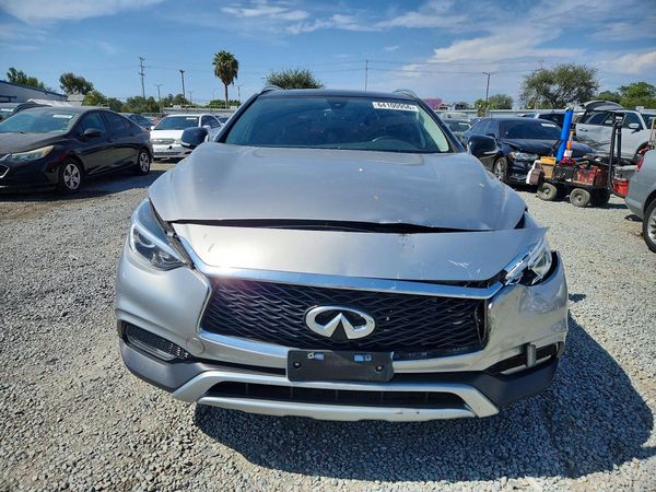 2018 INFINITI QX30