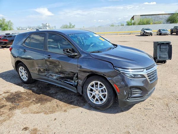 2022 CHEVROLET EQUINOX LS — Passenger 3/4