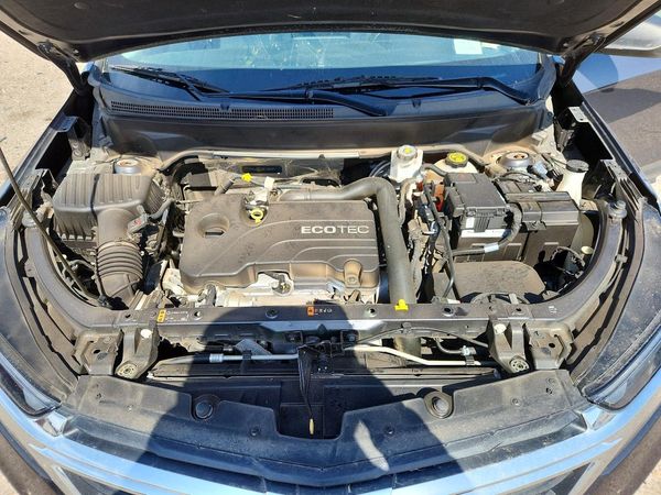 2022 CHEVROLET EQUINOX LS — Engine bay