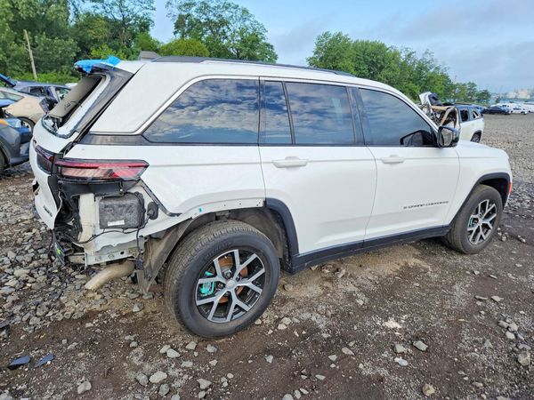 2023 JEEP GRAND CHEROKEE