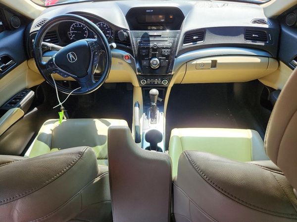 2017 ACURA ILX Base/Acura Watch Plus