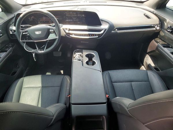 2025 CADILLAC LYRIQ Luxury 1