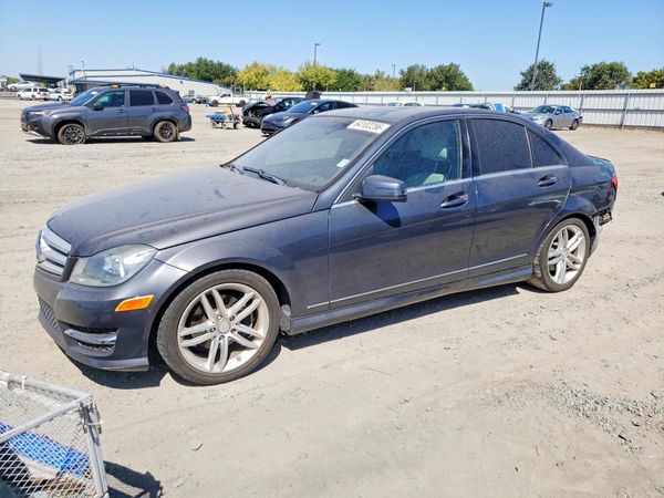 2013 MERCEDES-BENZ C — DSFA — Front 3/4