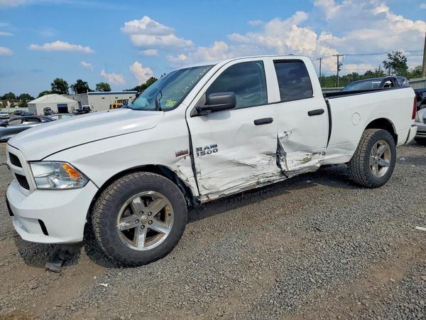 2017 RAM 1500 ST QUAD CAB 4X4