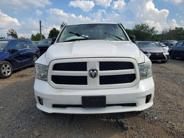 2017 RAM 1500 ST QUAD CAB 4X4