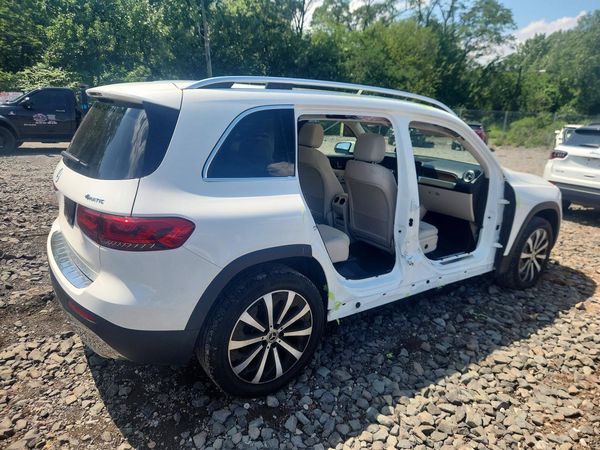 2023 MERCEDES-BENZ GLB GLB250 4MATIC