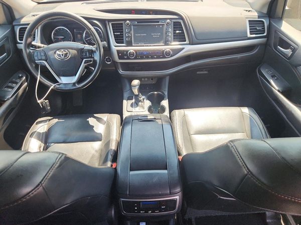 2018 TOYOTA HIGHLANDER SE/XLE