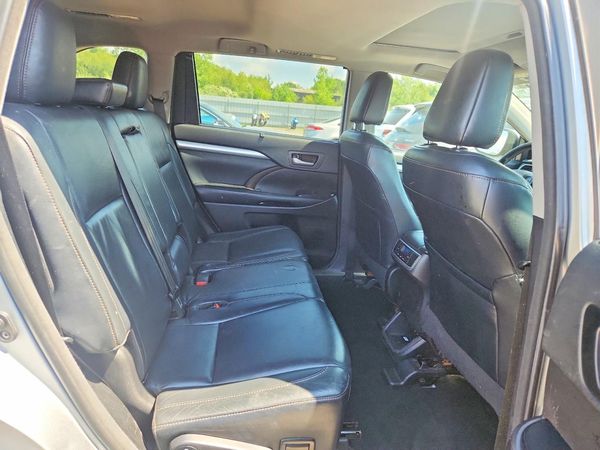 2018 TOYOTA HIGHLANDER SE/XLE
