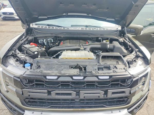 2025 FORD F150