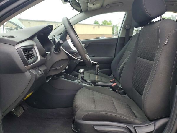 2022 KIA RIO LX, S