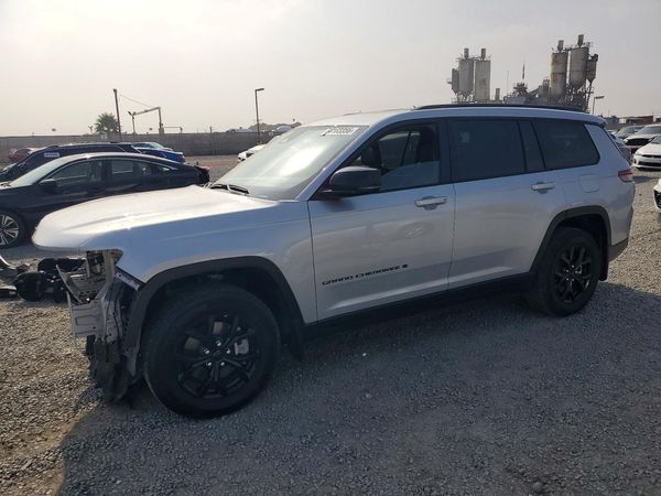 2025 JEEP GRAND CHEROKEE Laredo, Altitude