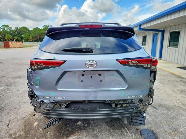 2020 TOYOTA HIGHLANDER Limited