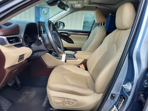 2020 TOYOTA HIGHLANDER Limited