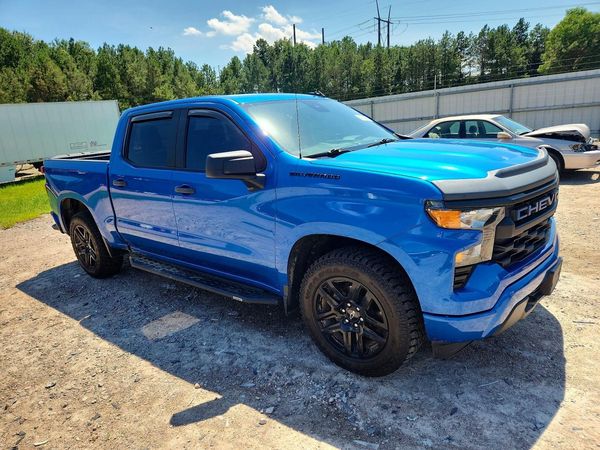 2022 CHEVROLET SILVERADO Custom